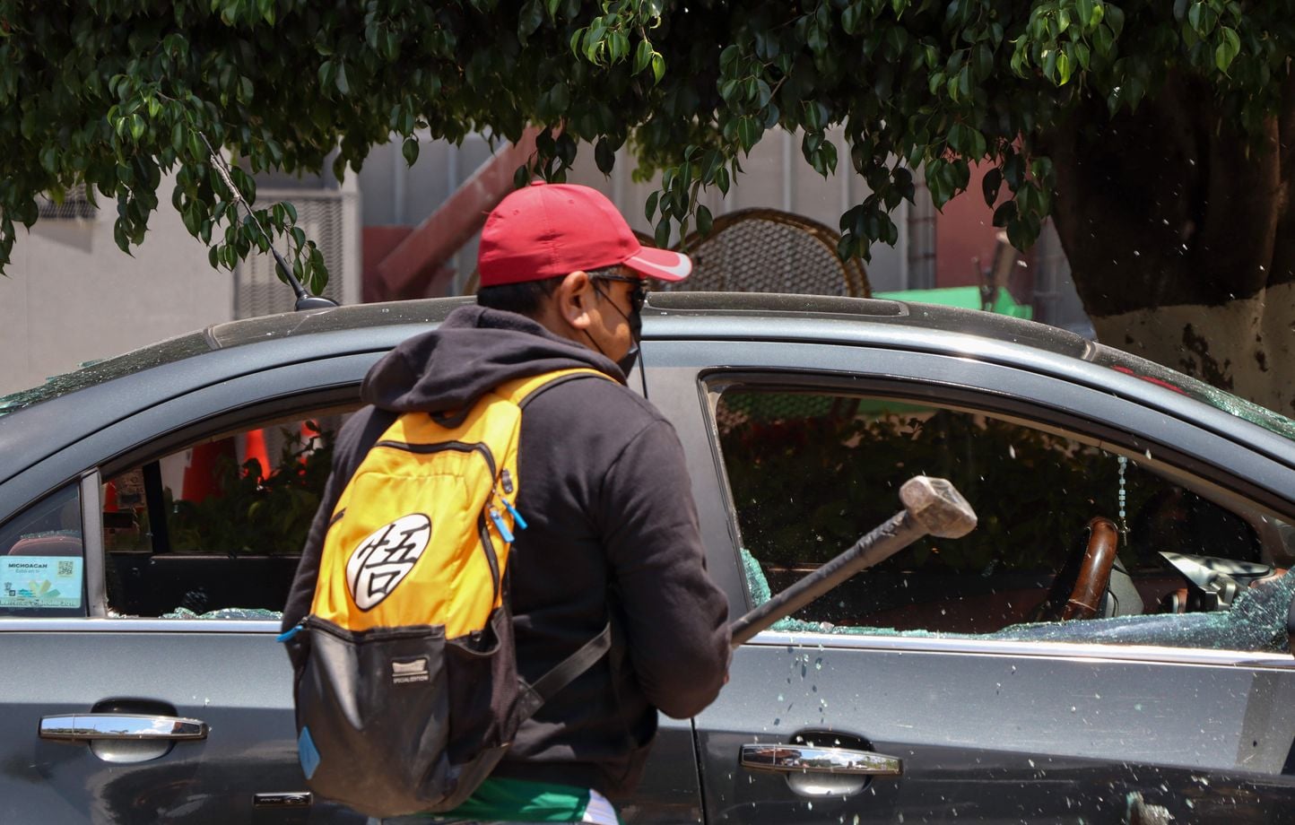 Símbolos del Mundial atacados violentamente en México por manifestantes Símbolos del Mundial atacados violentamente en México por manifestantes